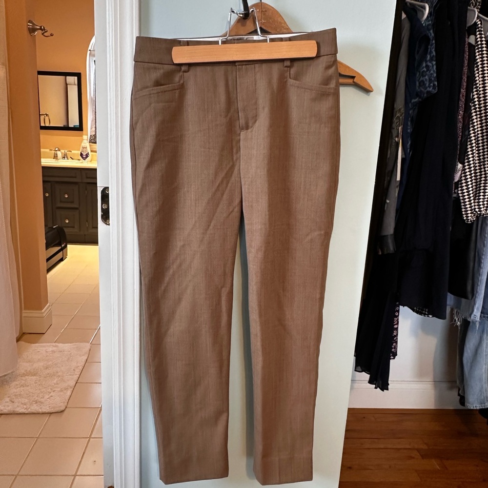BUNDLE TO SAVE 💕 Banana Republic Wool